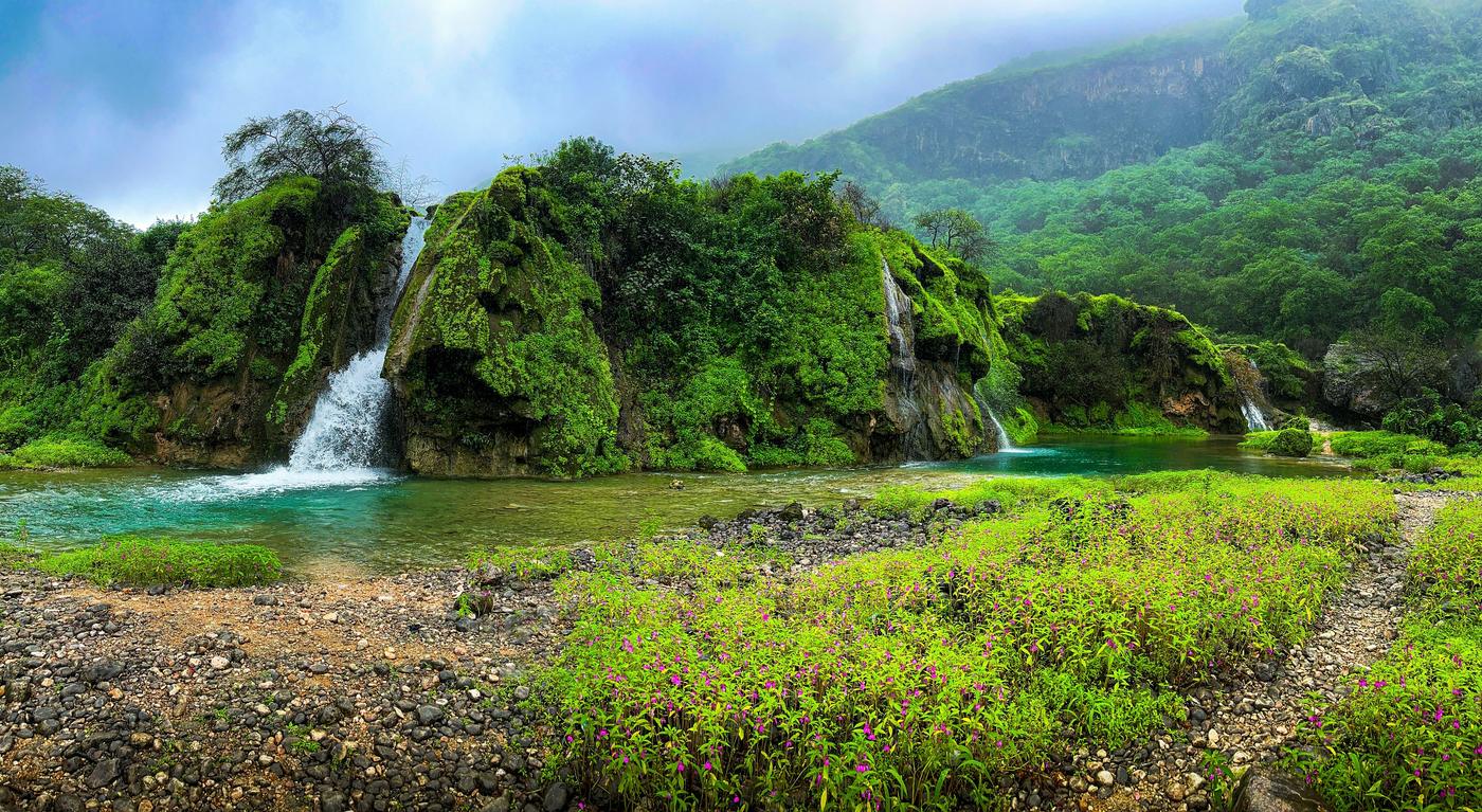 Green khareef-season mountains above Salalah during the monsoon